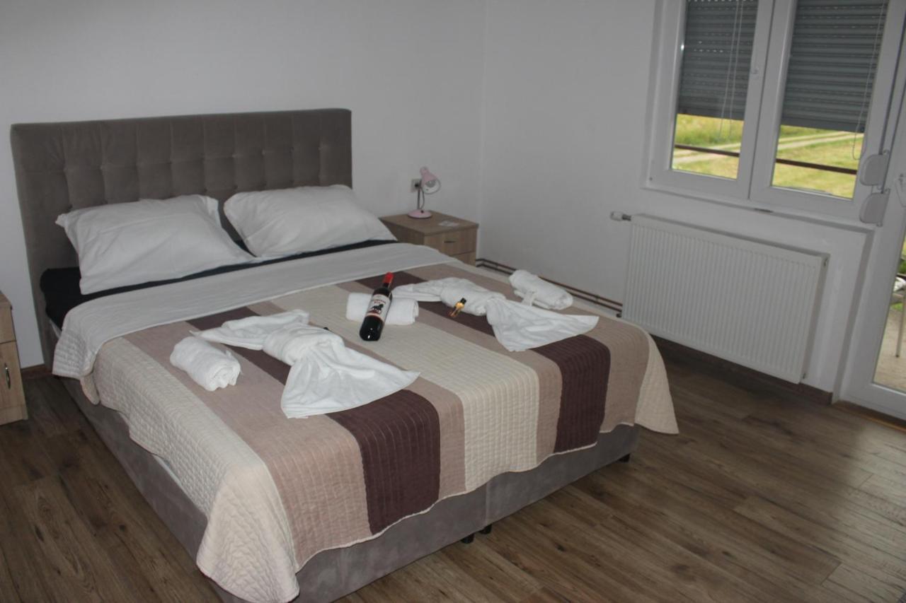 Apartmani Ramonda Teslić Eksteriør billede